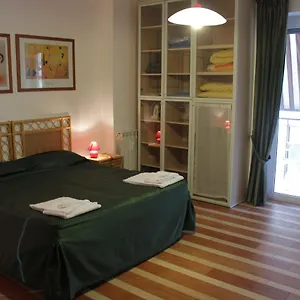 Aparthotel Tourist House